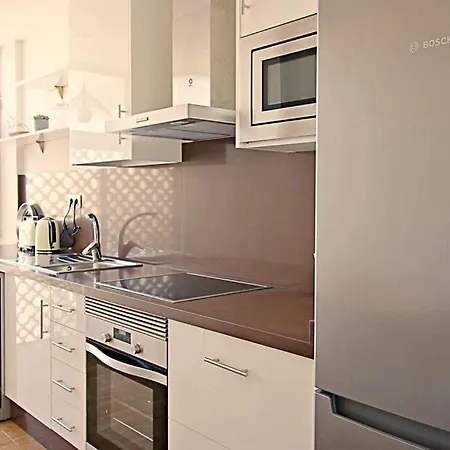 Sunny Tarajales Membrillosuites Collection Daire *
