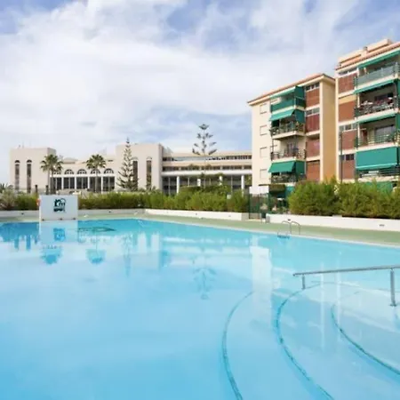 Soleado Y Flamante En Cristianos De Membrillosuites *